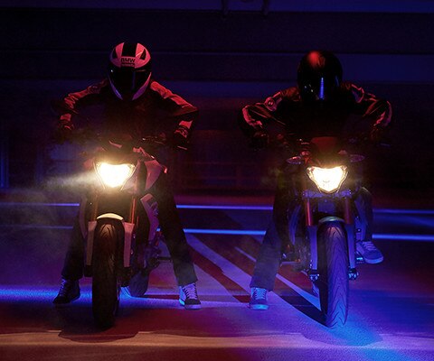 Desafio Park n Ride G 310 R Sarah Lezito e Chris Northover