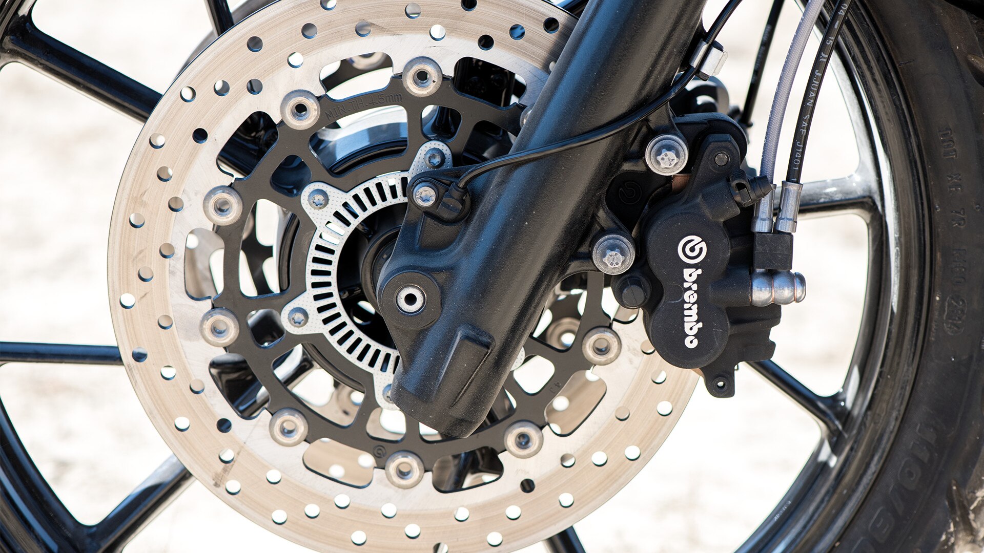 Dois discos de freio da F 700 GS