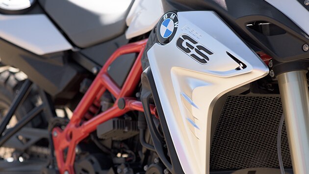 Recorte de aspecto galvanizado da F 800 GS