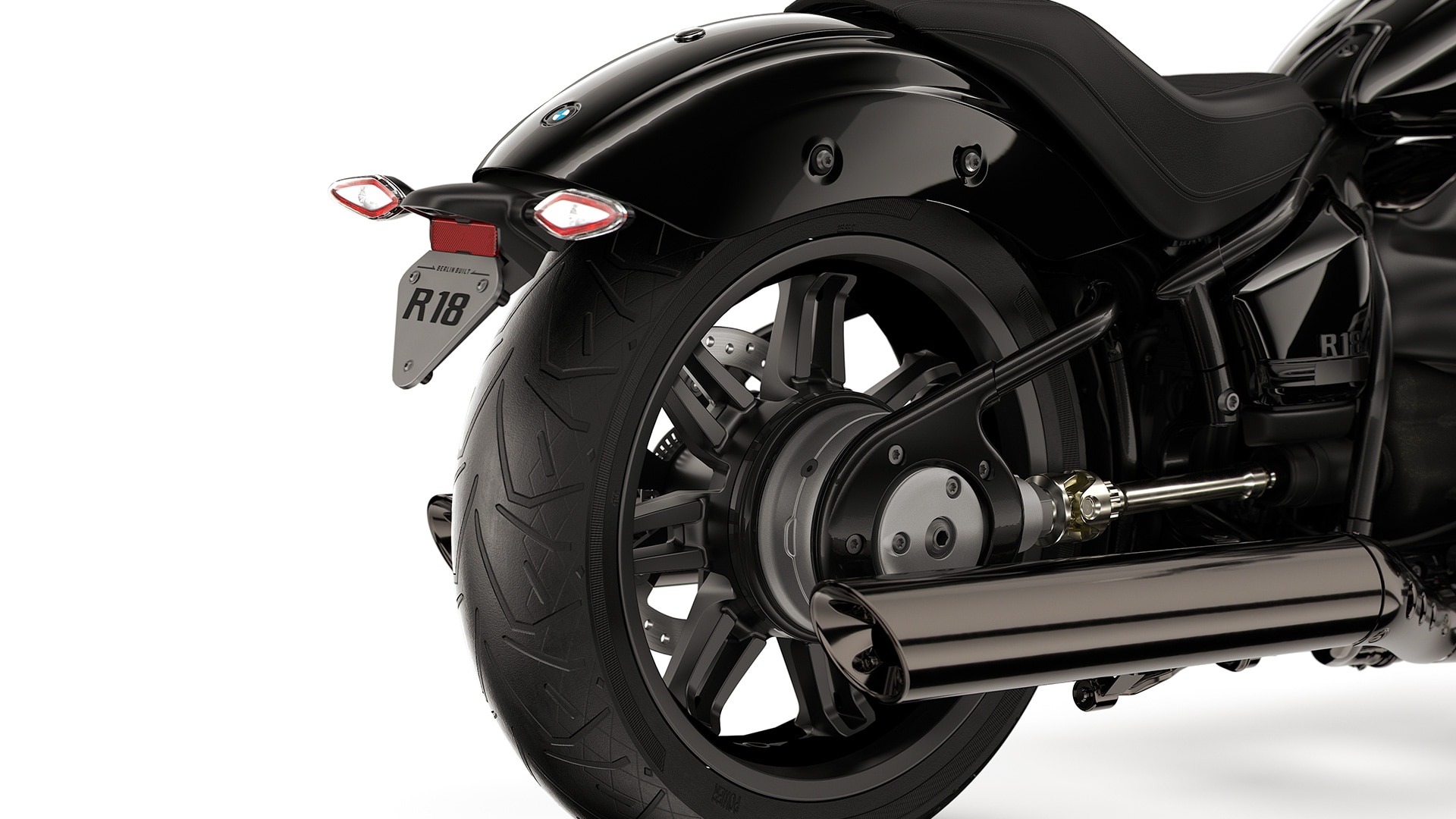 A roda traseira de 18”