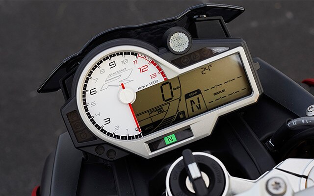 Painel de instrumentos multifuncionais da S 1000 R.