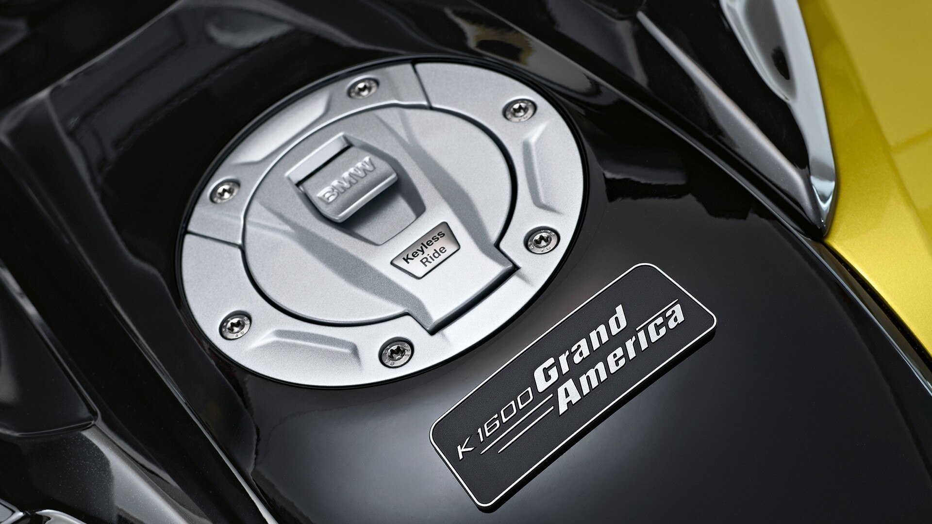 K 1600 Grand America