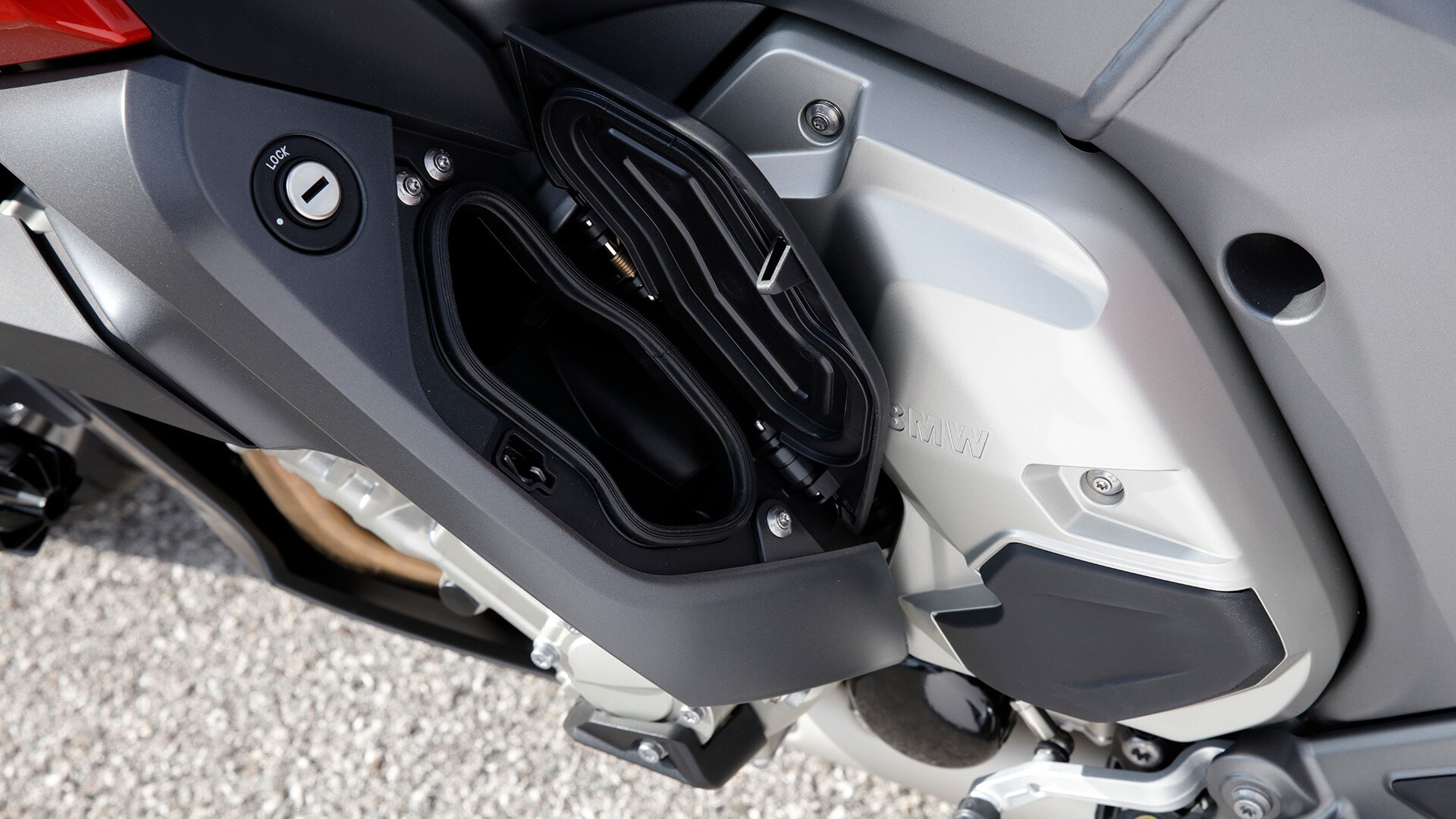 Compartimentos de arrumação da K 1600 GT