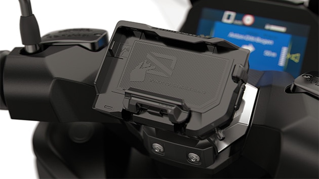 Preparação de navegação opcional para o C 400 X da BMW Motorrad