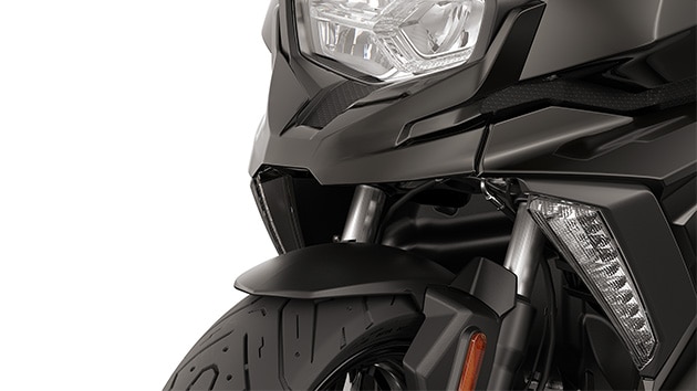 A C 400 X da BMW Motorrad com farol Pro opcional