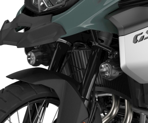 O farol adicional da F 900 GS Adventure da BMW Motorrad